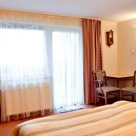 Cichy Kacik W Karpaczu קרפאז'