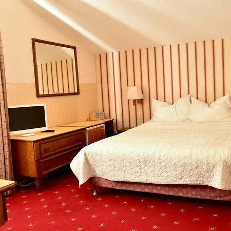 Cichy Kacik W Karpaczu קרפאז'