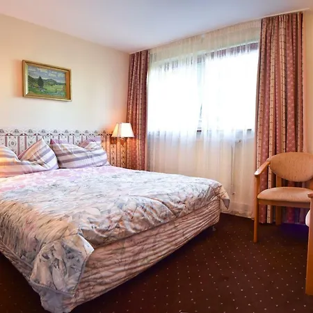 Cichy Kacik W Karpaczu קרפאז'